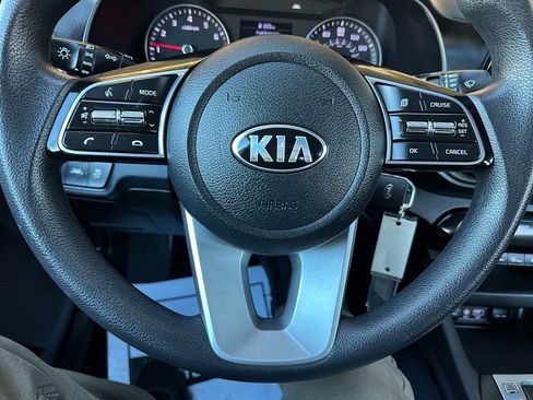 Used 2019 Kia Forte LXS image 3