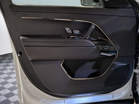 New 2026 Land Rover Range Rover Sport SE AWD/4WD image 9