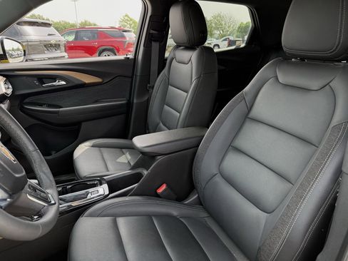 Used 2023 Chevrolet TrailBlazer ACTIV w/ Sun and Liftgate Package FWD image 21