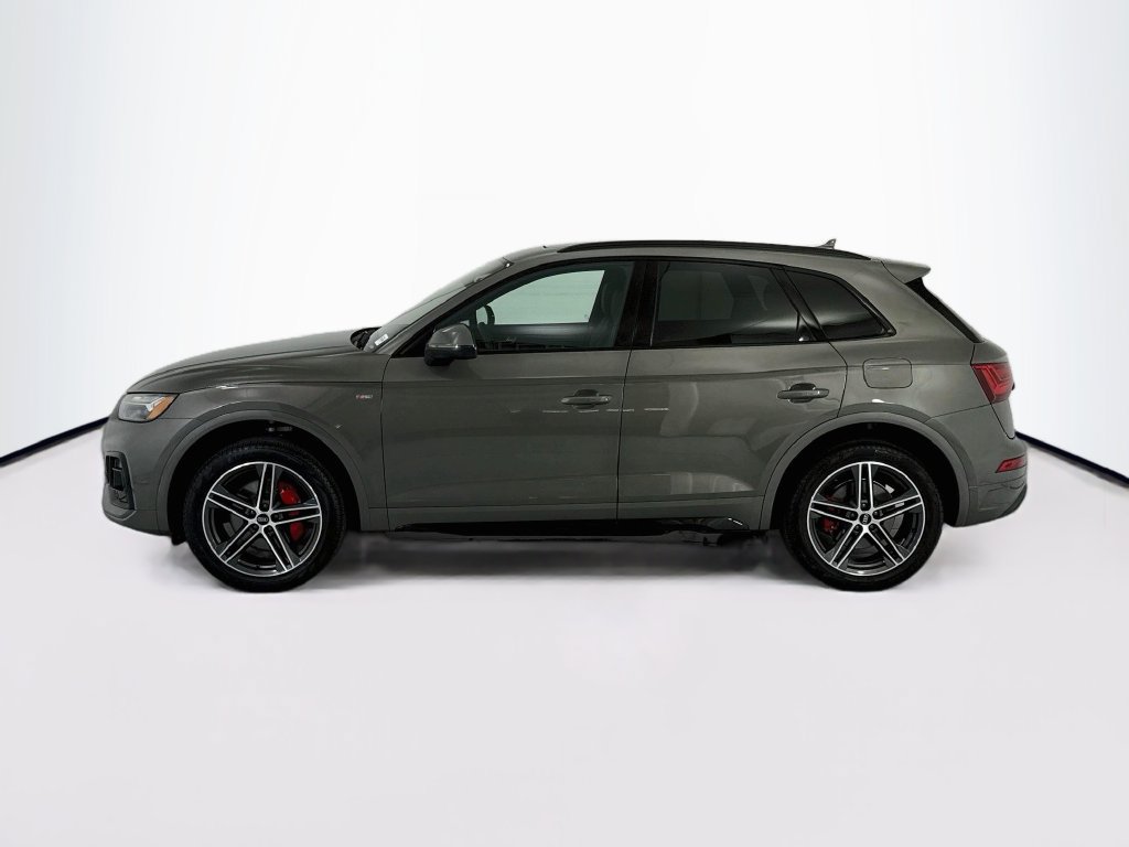 Certified 2025 Audi Q5 e Premium Plus w/ Premium Plus Package AWD/4WD image 8