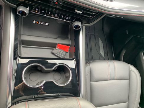 Used 2025 Chevrolet Tahoe RST image 21