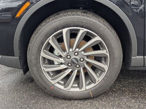 New 2026 Lincoln Corsair Reserve image 9