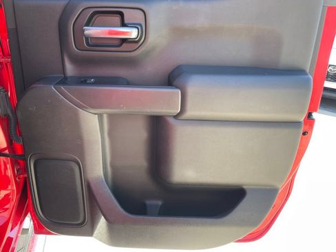 Used 2020 Chevrolet Silverado 1500 LT w/ LT Value Package RWD image 23