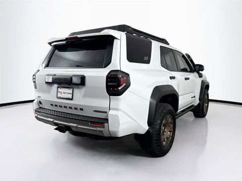 Certified 2025 Toyota 4Runner Trailhunter image 12