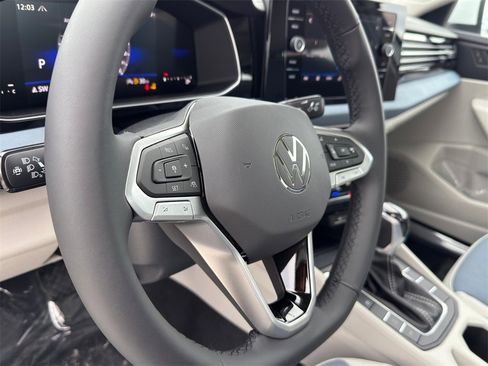 New 2026 Volkswagen Jetta SE image 11