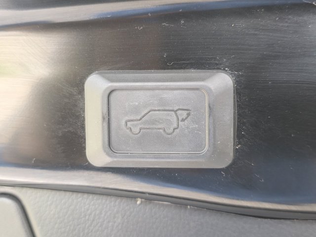 Used 2023 Toyota RAV4 XLE w/ Convenience Package FWD image 13