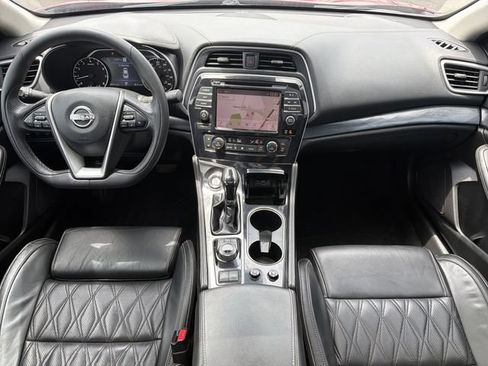 Used 2023 Nissan Maxima Platinum w/ Sport Mat Group FWD image 17