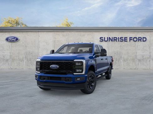 New 2026 Ford F250 4x4 Crew Cab Super Duty image 2