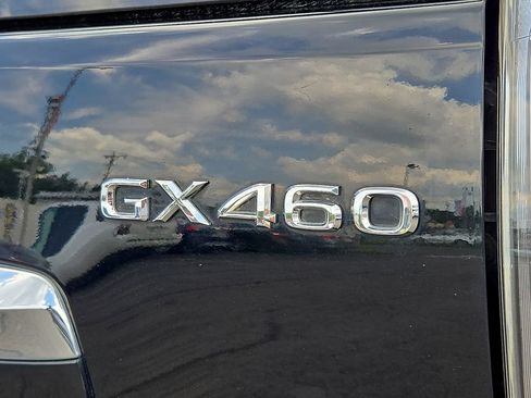 Used 2015 Lexus GX 460 w/ Premium Package AWD/4WD image 31