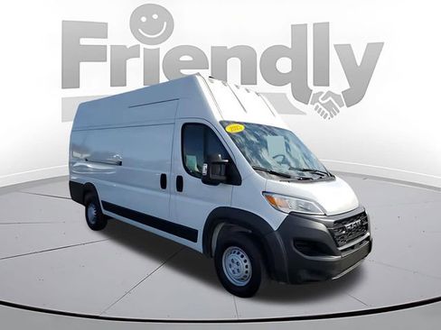 Used 2025 RAM ProMaster 3500 FWD image 4