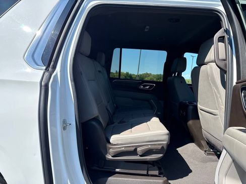 Used 2024 Chevrolet Suburban LT AWD/4WD image 13