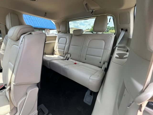 Used 2018 Lincoln Navigator Reserve w/ Technology Package AWD/4WD image 29