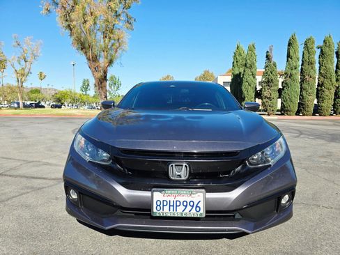 Used 2020 Honda Civic Sport image 2
