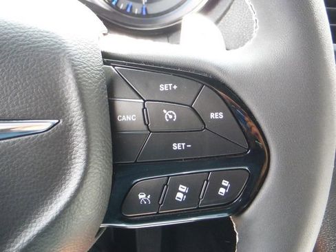 Certified 2022 Chrysler 300 S w/ Comfort Group RWD image 45