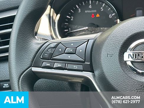 Used 2017 Nissan Rogue S AWD/4WD image 30