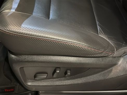 Used 2016 GMC Sierra 2500 SLT w/ Duramax Plus Package image 24