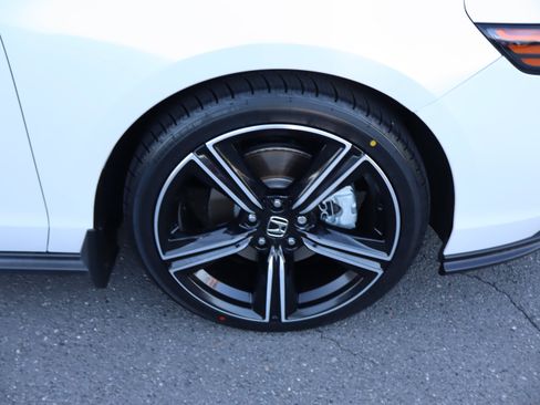 Used 2023 Honda Accord Sport image 37