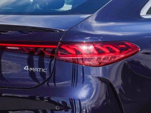 New 2022 Mercedes-Benz EQS 580 4MATIC Sedan image 7