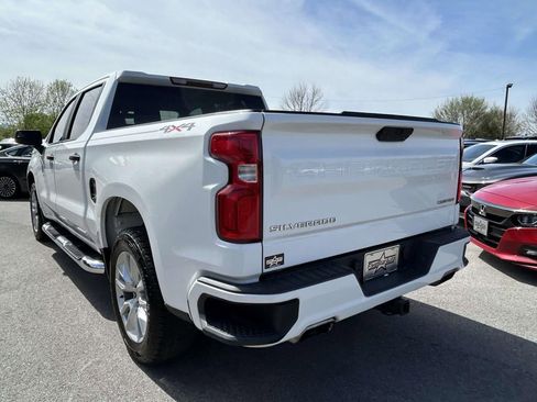 Used 2020 Chevrolet Silverado 1500 Custom w/ Custom Value Package AWD/4WD image 5