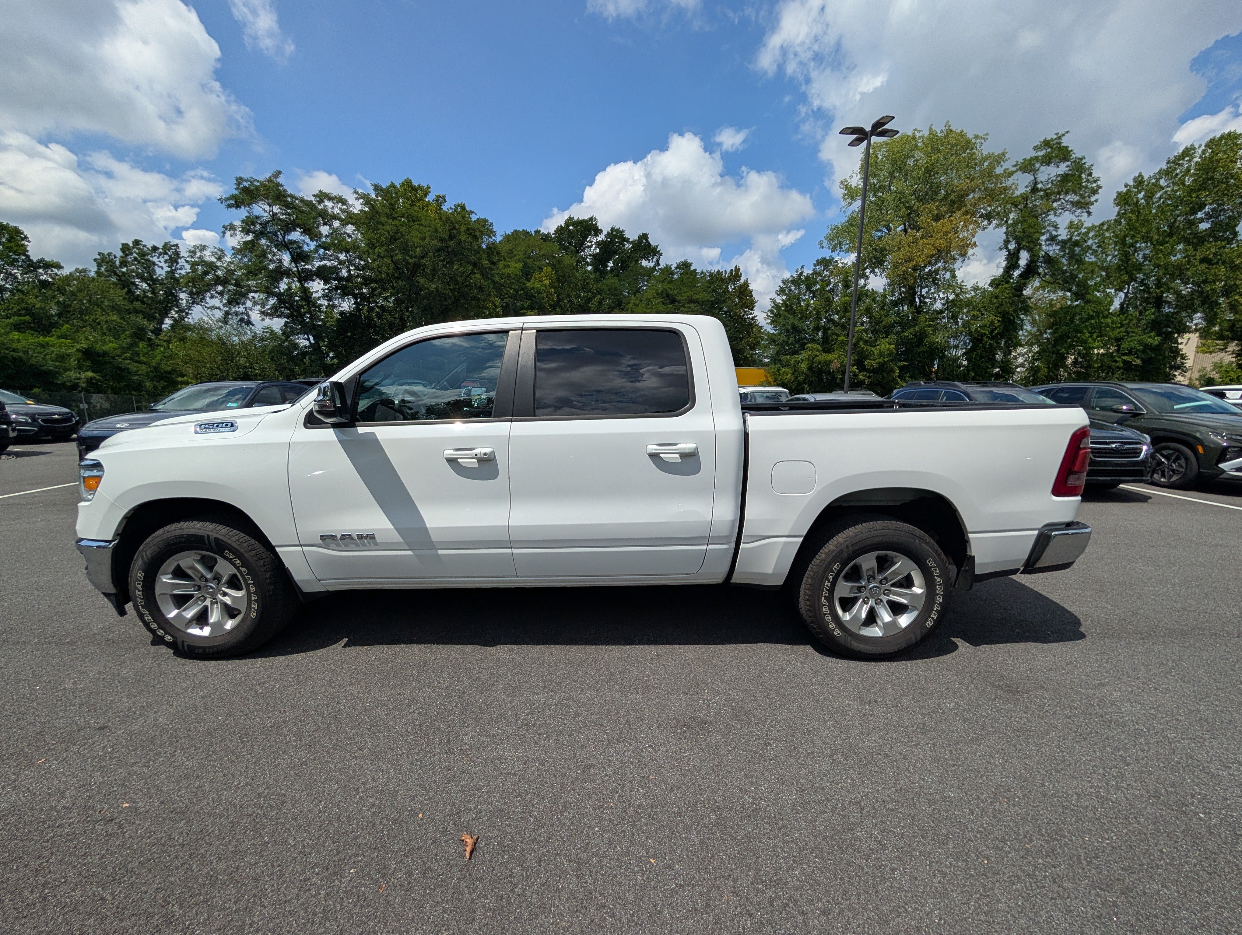 Used 2024 RAM 1500 Laramie AWD/4WD image 5