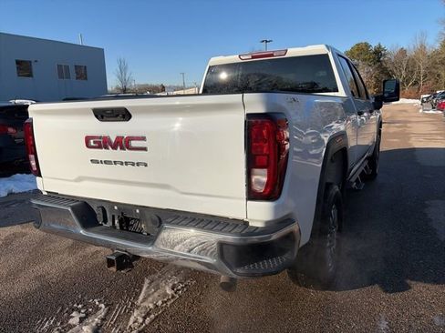 Used 2022 GMC Sierra 3500 Pro w/ Convenience Package image 5