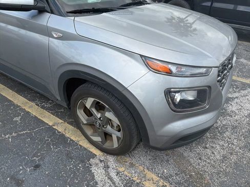 Used 2023 Hyundai Venue SEL w/ Cargo Package image 14