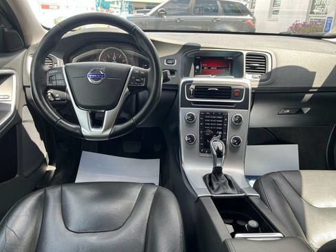 Used 2018 Volvo V60 T5 Cross Country w/ Convenience Package AWD/4WD image 7