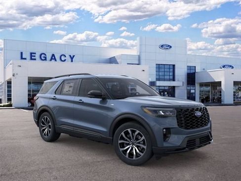 New 2026 Ford Explorer ST-Line w/ Premium Package RWD image 7