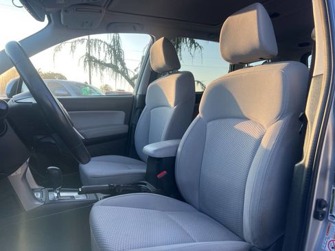 Used 2017 Subaru Forester 2.5i Premium image 9