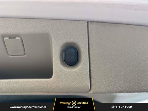 Used 2020 Cadillac Escalade Luxury image 9