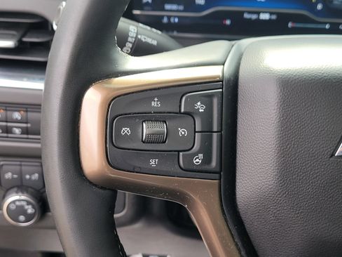 Used 2023 Chevrolet Suburban High Country image 23