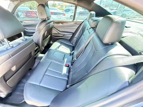 Used 2019 BMW 530e w/ Convenience Package image 15