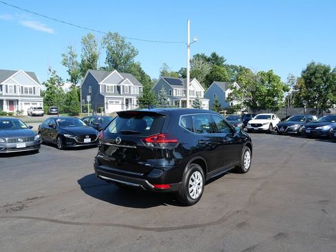 Used 2018 Nissan Rogue S AWD/4WD image 6