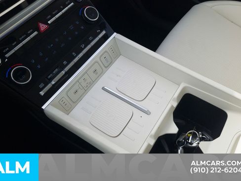 Used 2024 Hyundai Santa Fe Calligraphy image 10