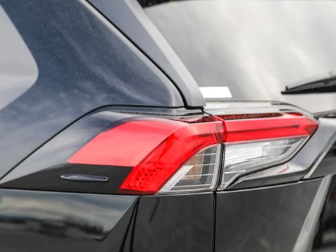 New 2025 Toyota RAV4 XLE image 9