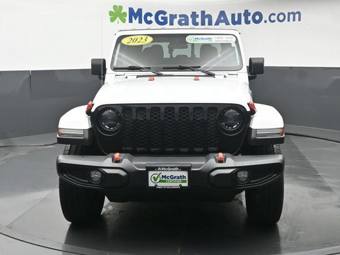 Used 2023 Jeep Gladiator Sport AWD/4WD image 6