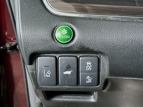 Used 2015 Honda CR-V Touring image 16