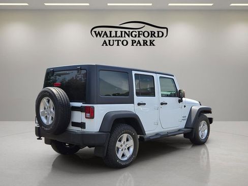 Used 2015 Jeep Wrangler Unlimited Sport w/ Quick Order Package 24S AWD/4WD image 4