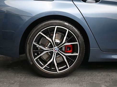 Used 2023 BMW M550i xDrive M550i xDrive w/ Executive Package image 10