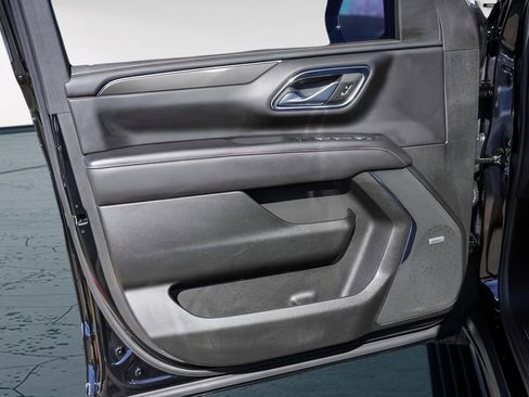 Used 2023 GMC Yukon AT4 w/ AT4 Premium Package image 26