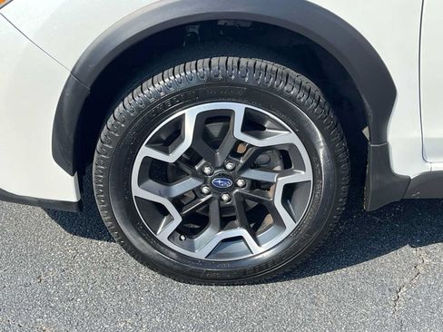 Used 2017 Subaru Crosstrek 2.0i Premium AWD/4WD image 7