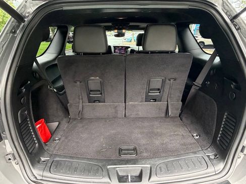 Used 2023 Dodge Durango R/T w/ Hemi Orange Plus Package AWD/4WD image 31