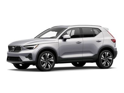 Certified 2025 Volvo XC40 B5 Ultra w/ Climate Package