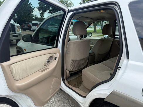 Used 2002 MAZDA Tribute ES AWD/4WD image 12
