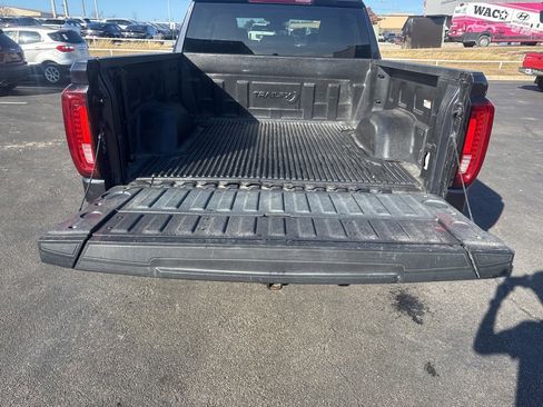 Used 2024 GMC Sierra 1500 SLT image 36