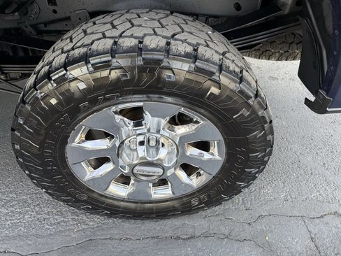 Used 2017 Ford F350 Lariat w/ Lariat Ultimate Package image 5