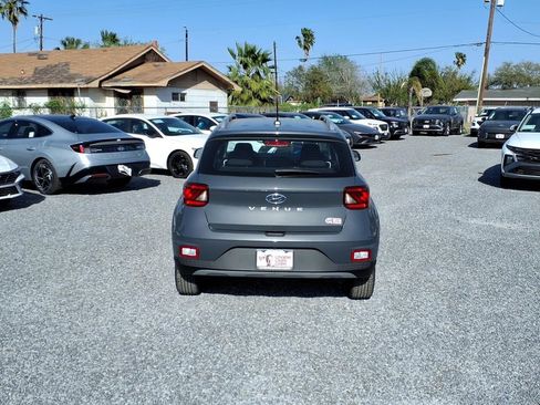 New 2026 Hyundai Venue SEL image 4