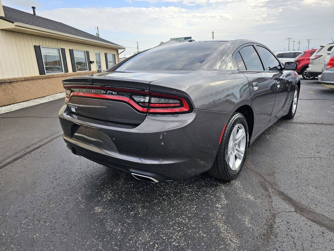 Used 2021 Dodge Charger SXT w/ Leather Interior Group RWD image 28