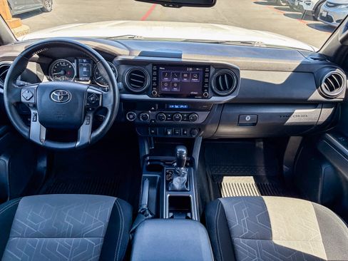 Used 2023 Toyota Tacoma TRD Off-Road w/ Black Out Package (TMS) AWD/4WD image 11