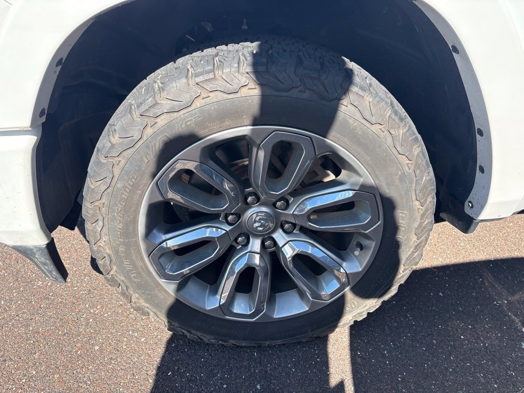 Used 2021 RAM 1500 Laramie w/ Sport Appearance Package AWD/4WD image 5